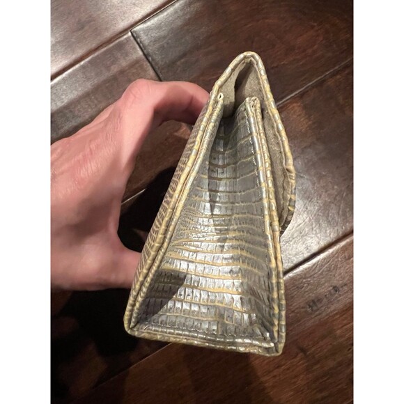 Judith Leiber Lizard Crystal Sunglass Case Clutch - Picture 10 of 10